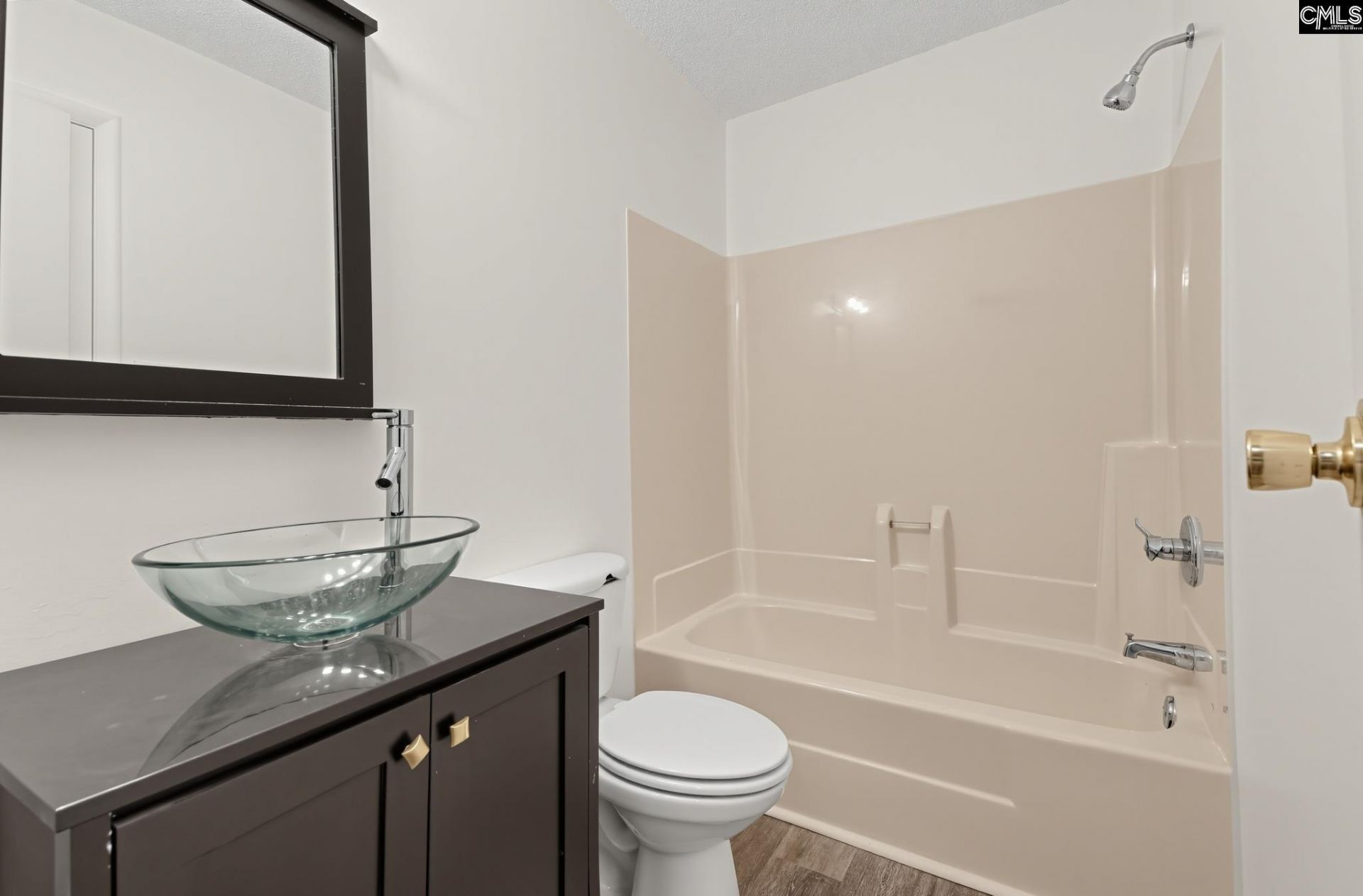 405 Harbison Boulevard  Photo 14