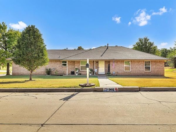 905 Mulberry Lane, El Reno, OK 73036