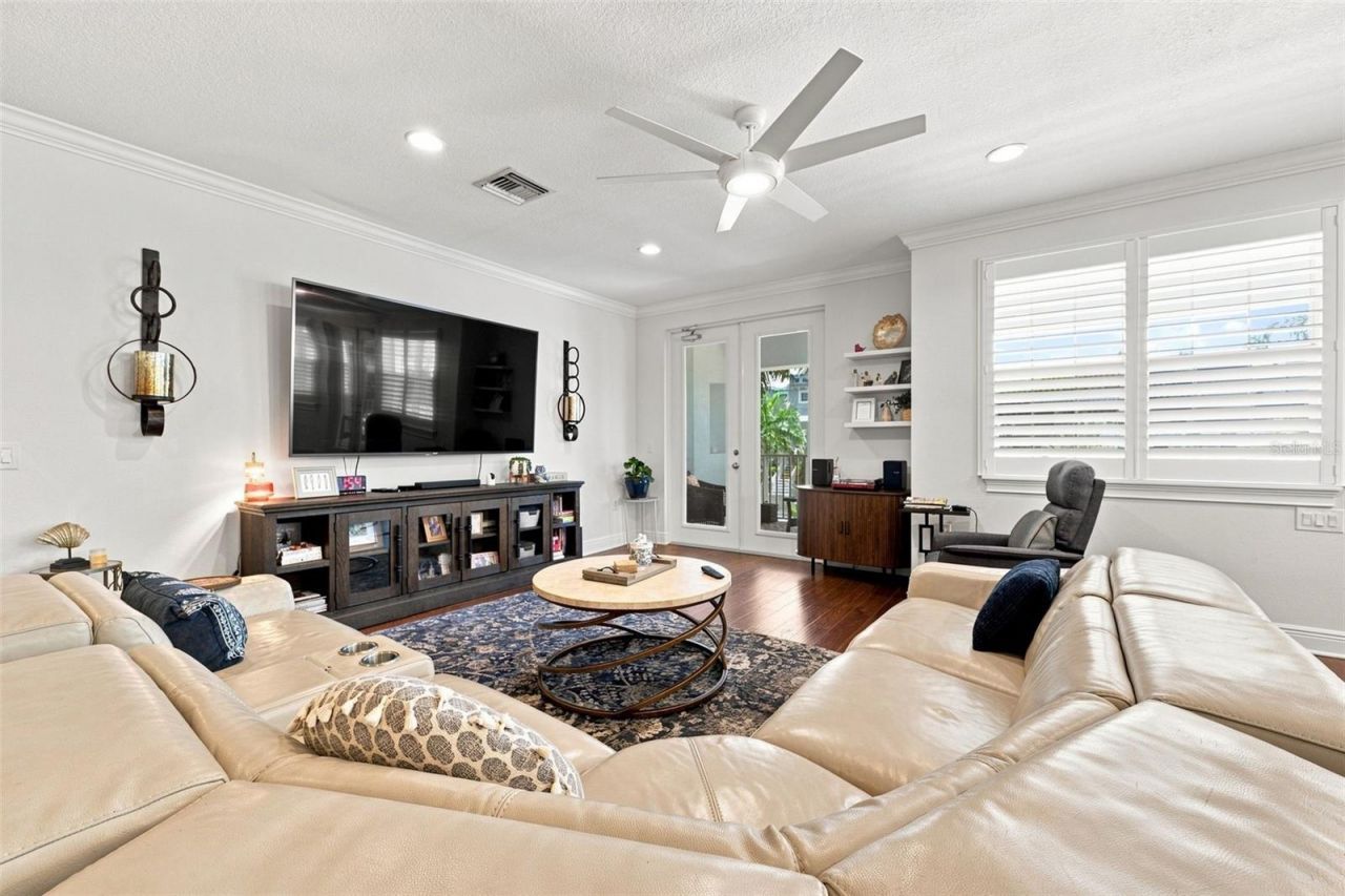 116 Forest Hills Drive, Redington Shores, FL 33708 Photo
