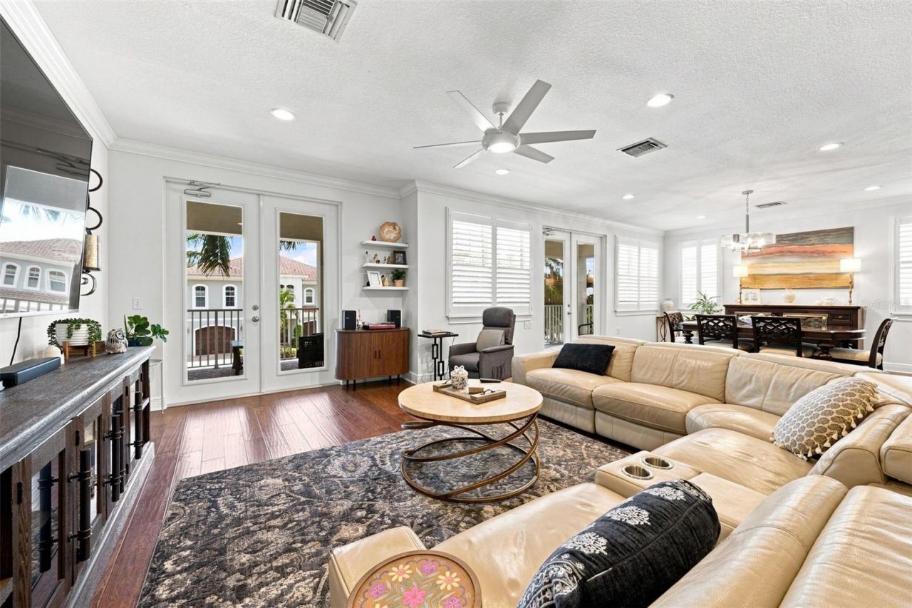 116 Forest Hills Drive, Redington Shores, FL 33708 Photo
