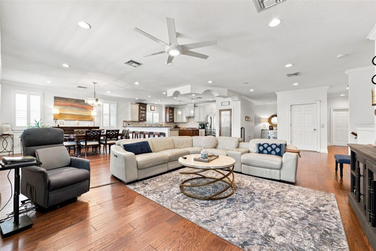 116 Forest Hills Drive, Redington Shores, FL 33708 Photo