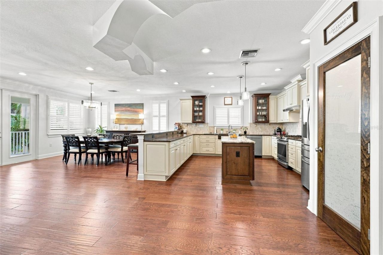 116 Forest Hills Drive, Redington Shores, FL 33708 Photo