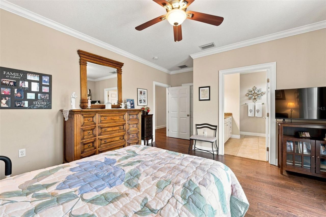 116 Forest Hills Drive, Redington Shores, FL 33708 Photo
