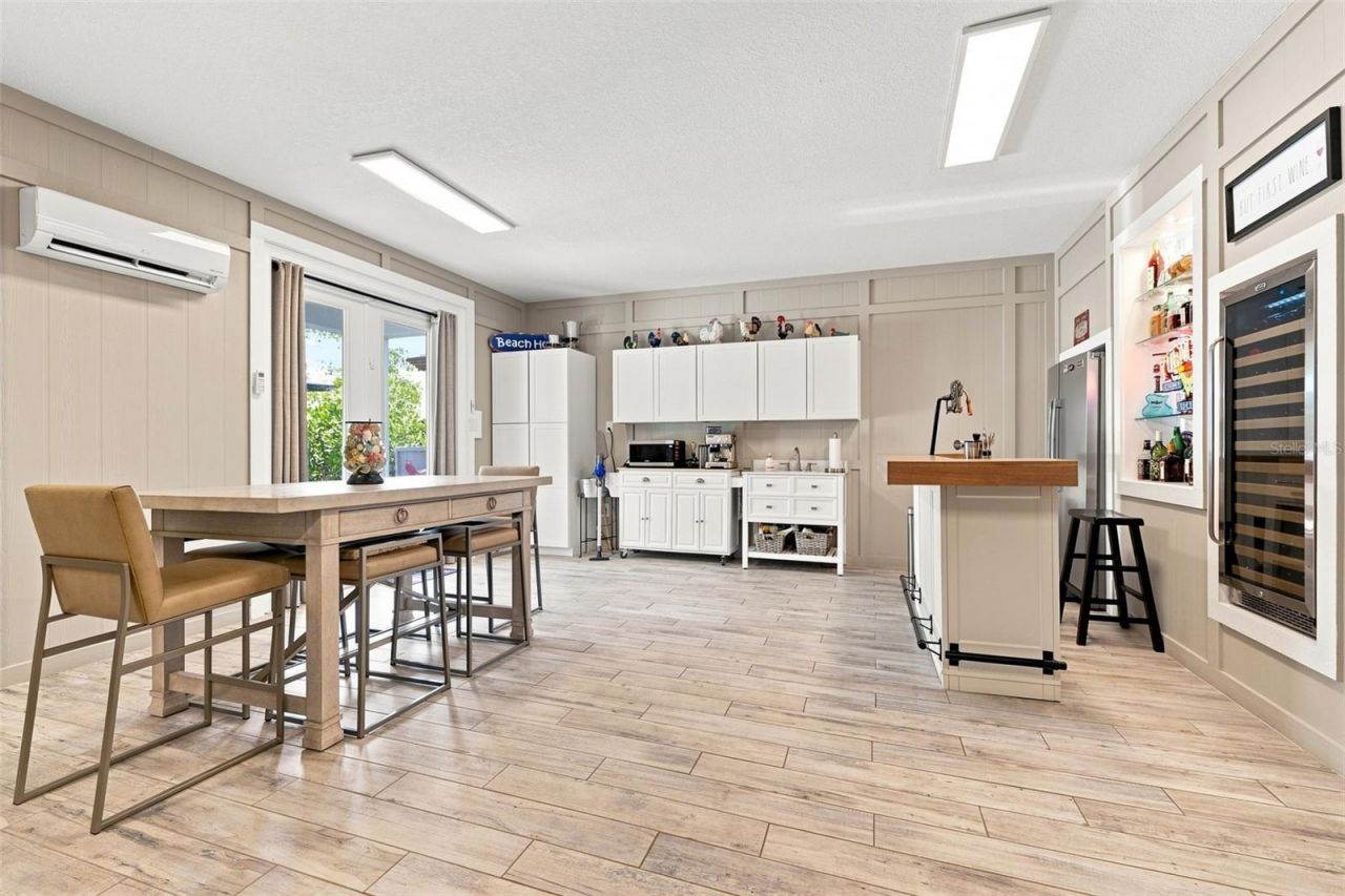 116 Forest Hills Drive, Redington Shores, FL 33708 Photo