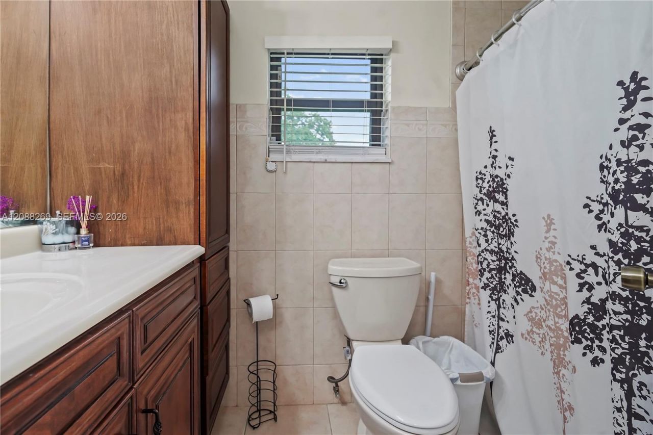 10650 NW 42nd Dr, Coral Springs, FL 33065 Photo