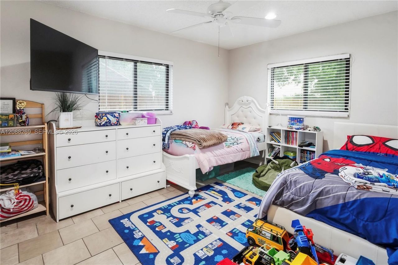 10650 NW 42nd Dr, Coral Springs, FL 33065 Photo