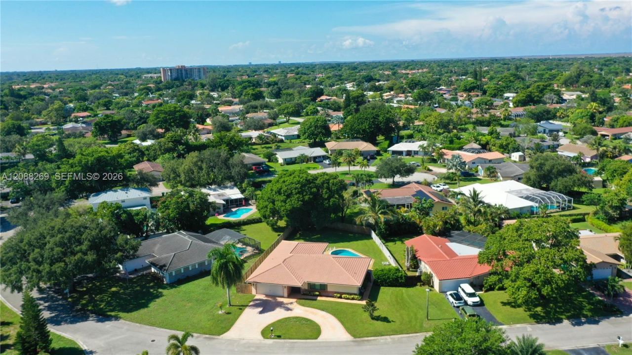 10650 NW 42nd Dr, Coral Springs, FL 33065 Photo