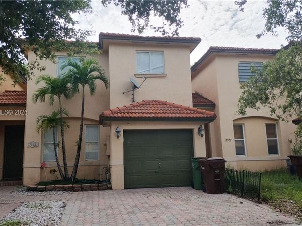 7965 W 33rd Ln, Unit 7965, Hialeah, FL 33018