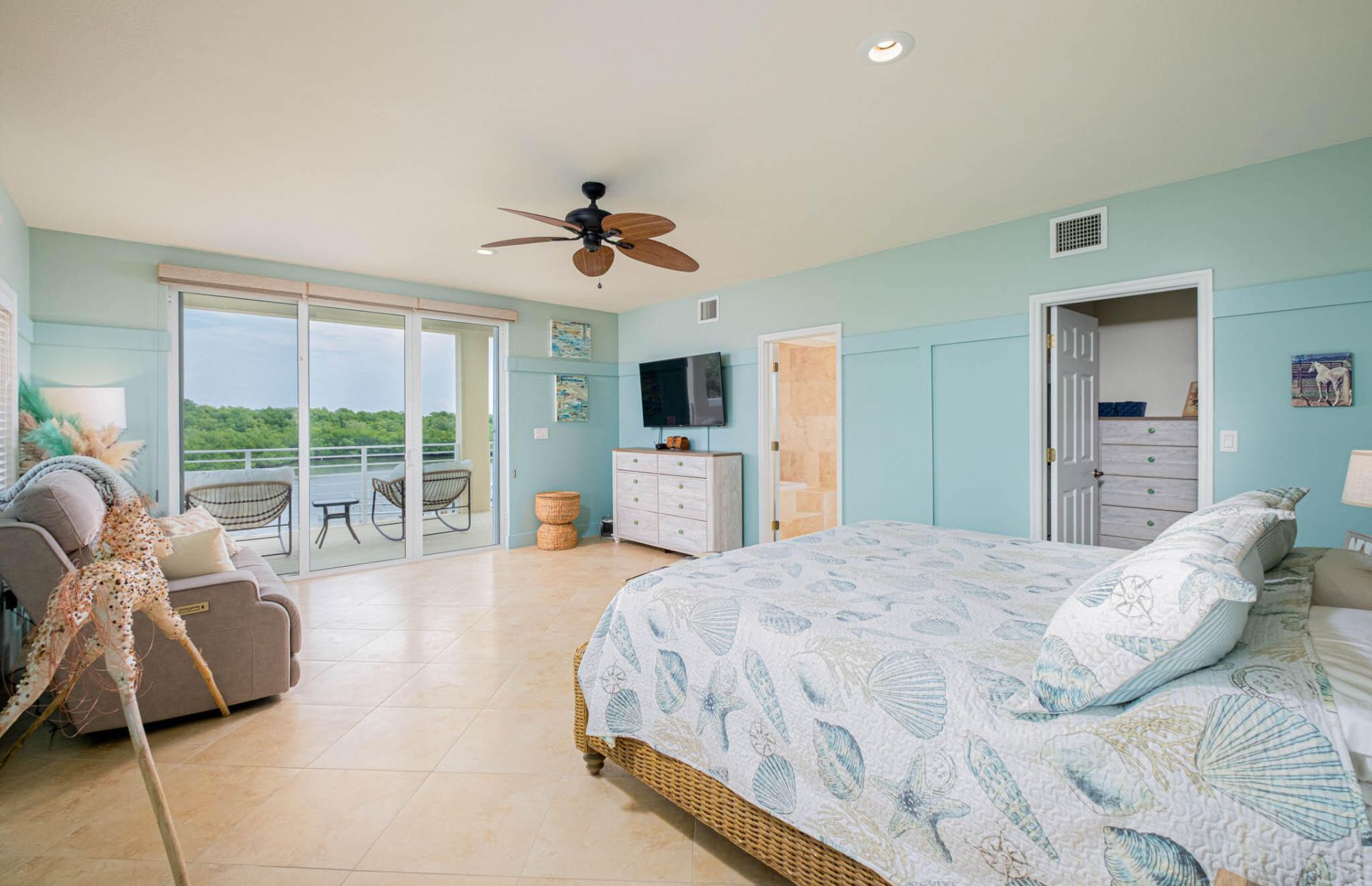 148 Riviera Drive, Tavernier, FL 33070 Photo