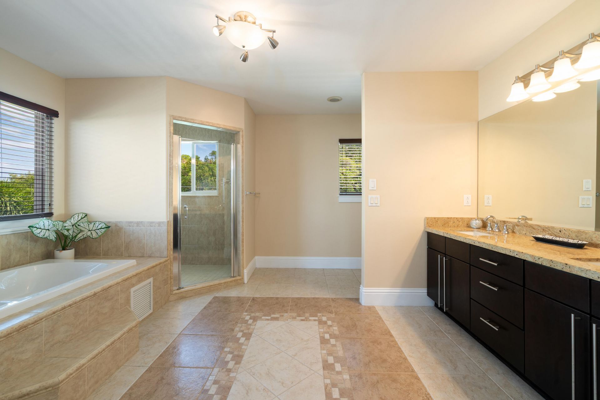 52 S Andros Road, Key Largo, FL 33037 Photo