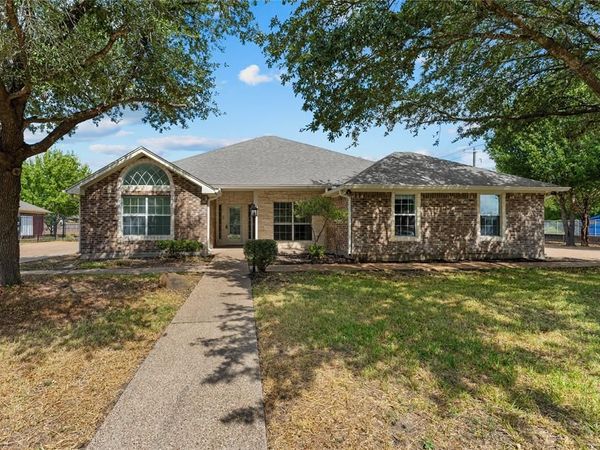 303 S Cedar Ridge Circle , Robinson, TX 76706
