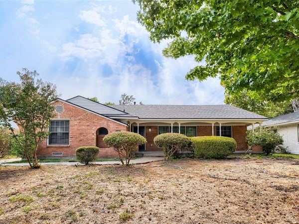 6225 Berryhill Street, Dallas, TX 75231
