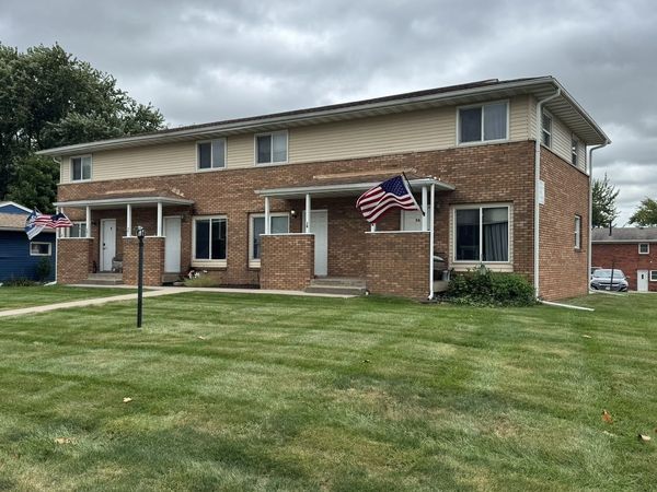 3 PARK Avenue , Unit C, Eldridge, IA 52748
