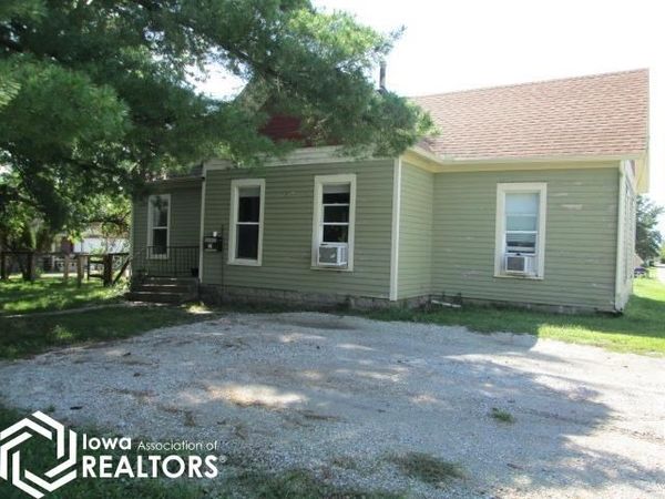 217 S 12th Street, Chariton, IA 50049