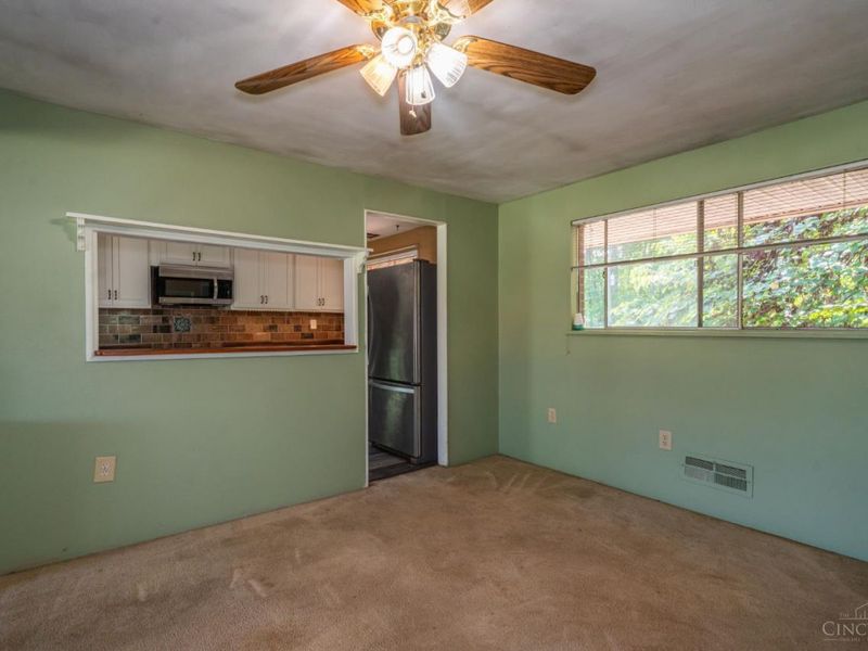 712 Peach Orchard Drive, West Carrollton, OH 45449 Photo 10