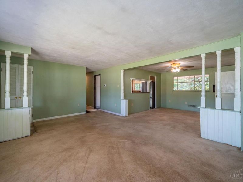 712 Peach Orchard Drive, West Carrollton, OH 45449 Photo 7