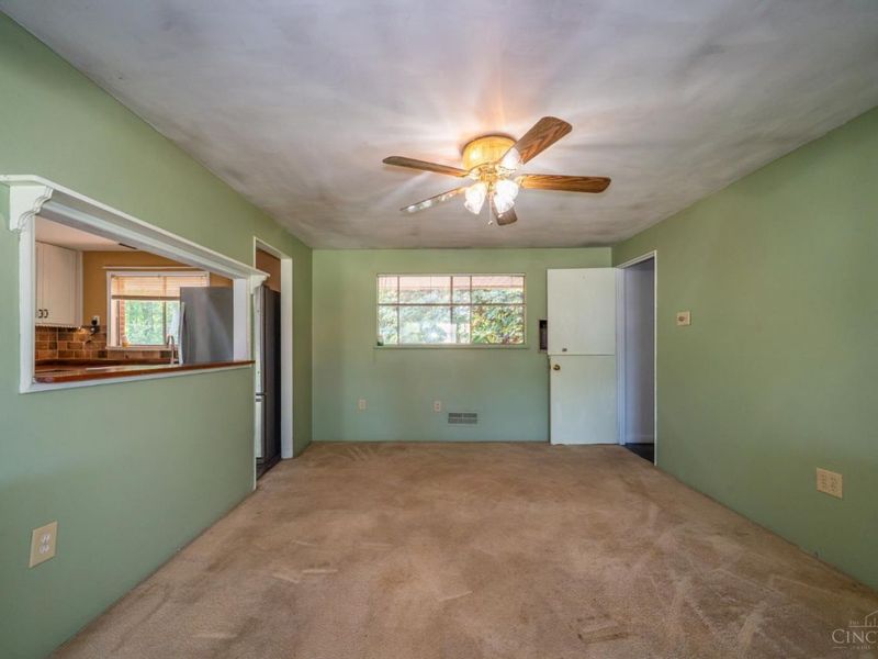 712 Peach Orchard Drive, West Carrollton, OH 45449 Photo 9