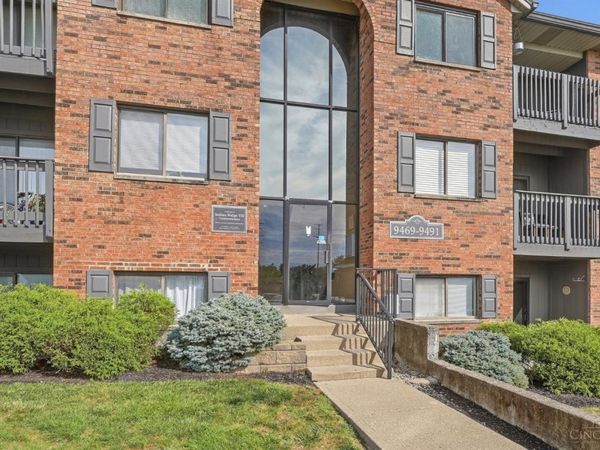 9473 Woodland Hills Drive, West Chester, OH 45011