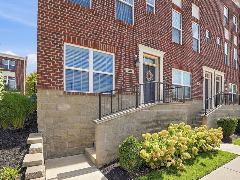 30 N Center Street, Springfield, OH 45502 Photo 1
