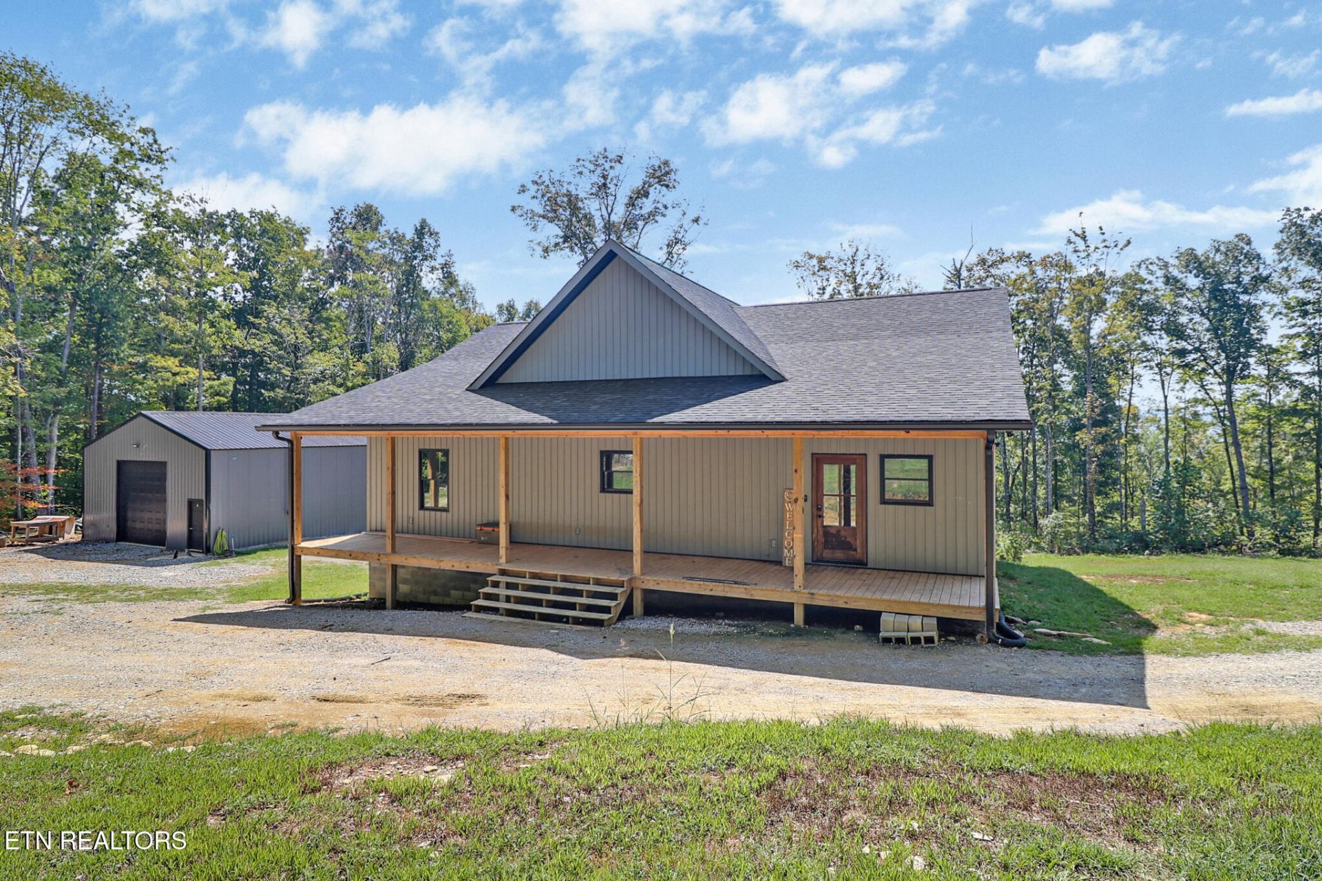 715 Crab Mountain Rd Jamestown, TN 38556