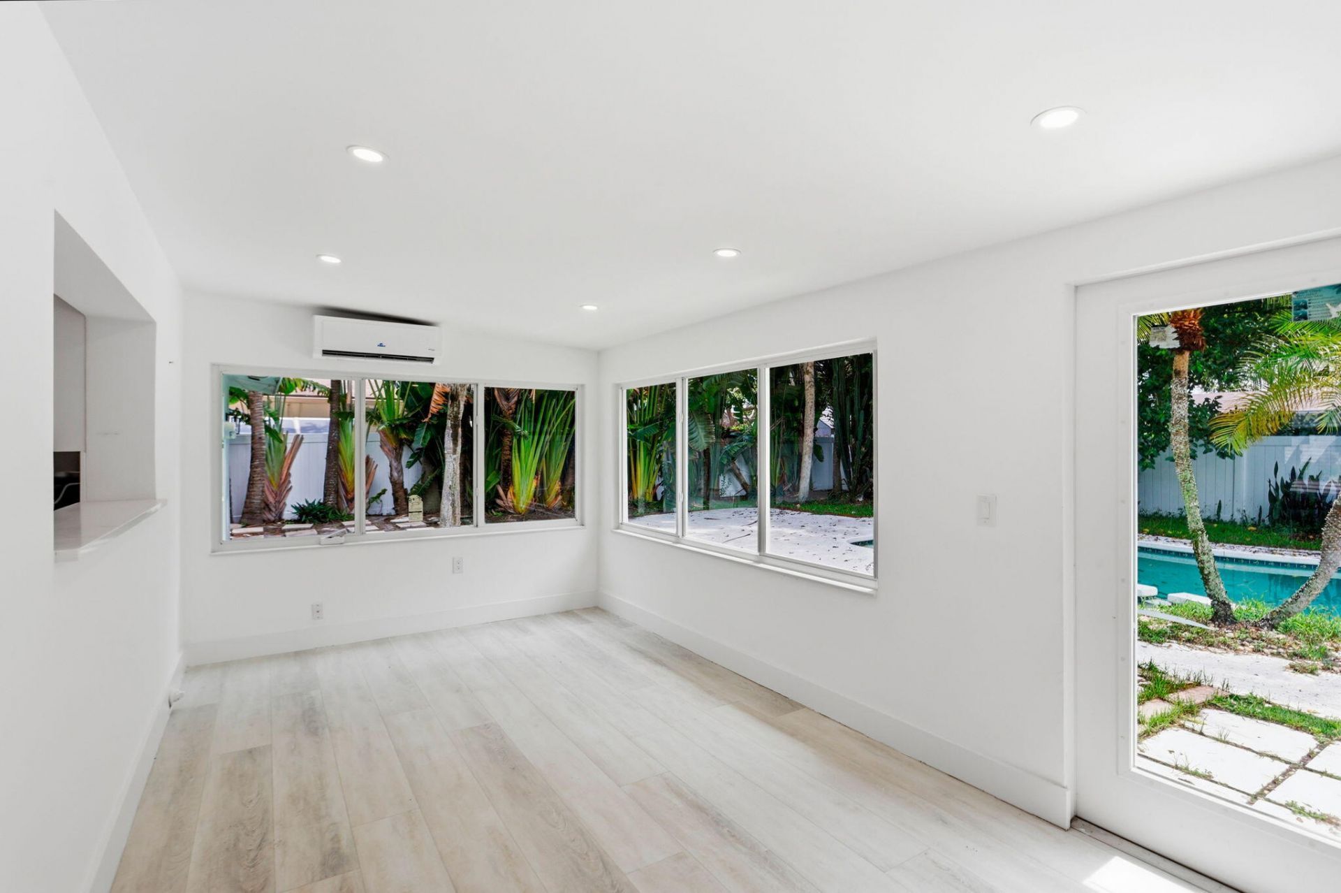 998 W Camino Real, Boca Raton, FL 33486 Photo