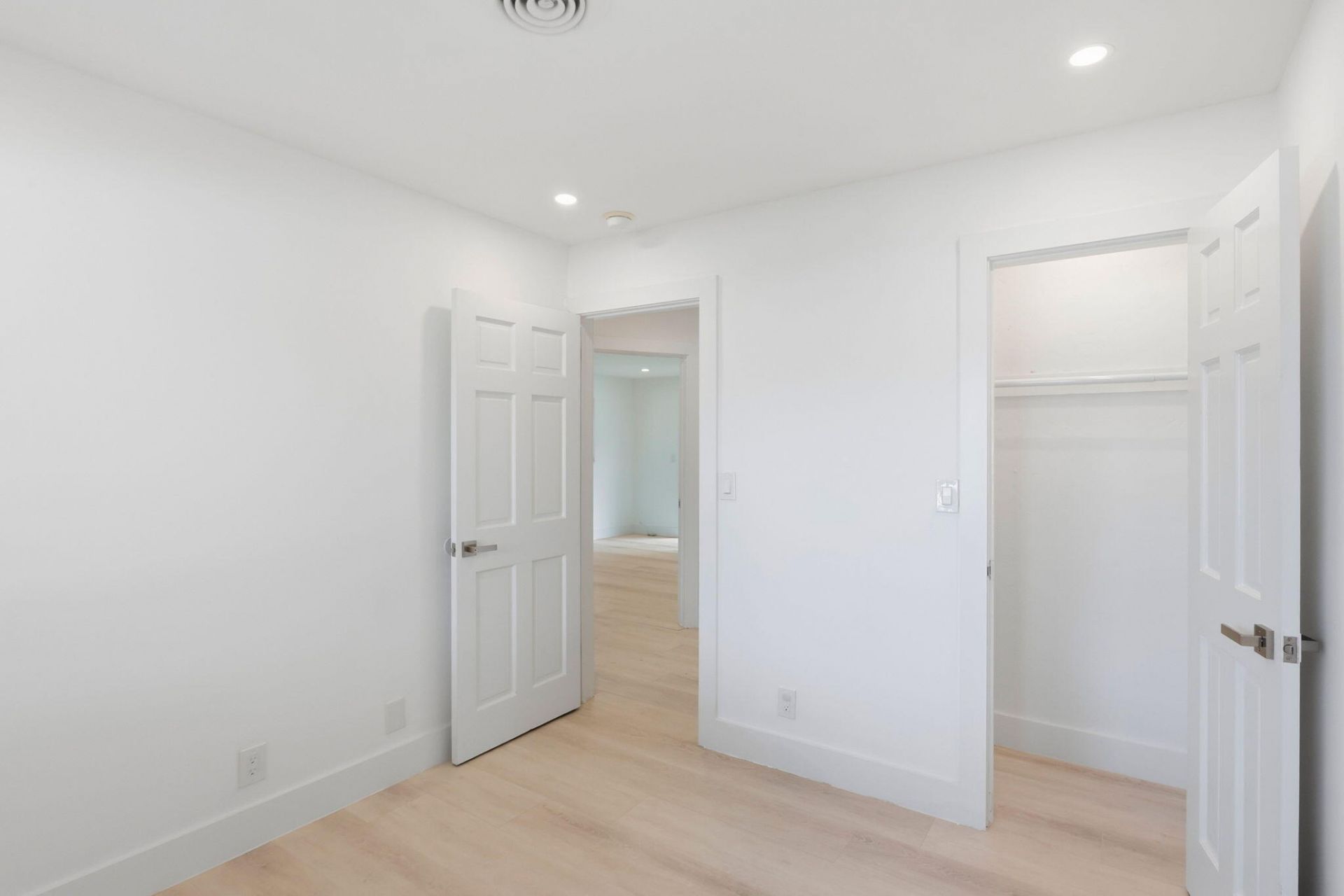 998 W Camino Real, Boca Raton, FL 33486 Photo