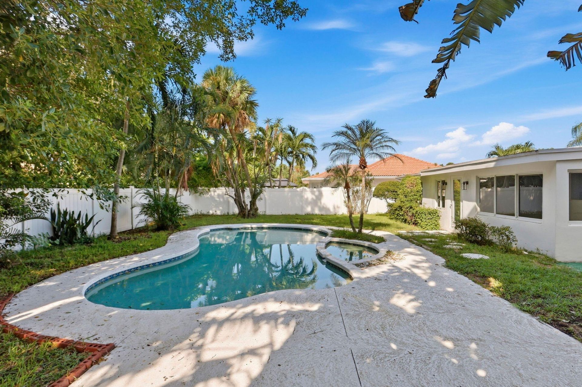 998 W Camino Real, Boca Raton, FL 33486 Photo