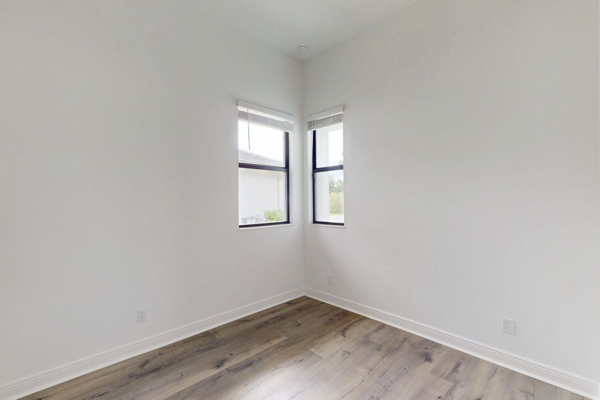 419 SE Via Sangro, Port Saint Lucie, FL 34952 Photo