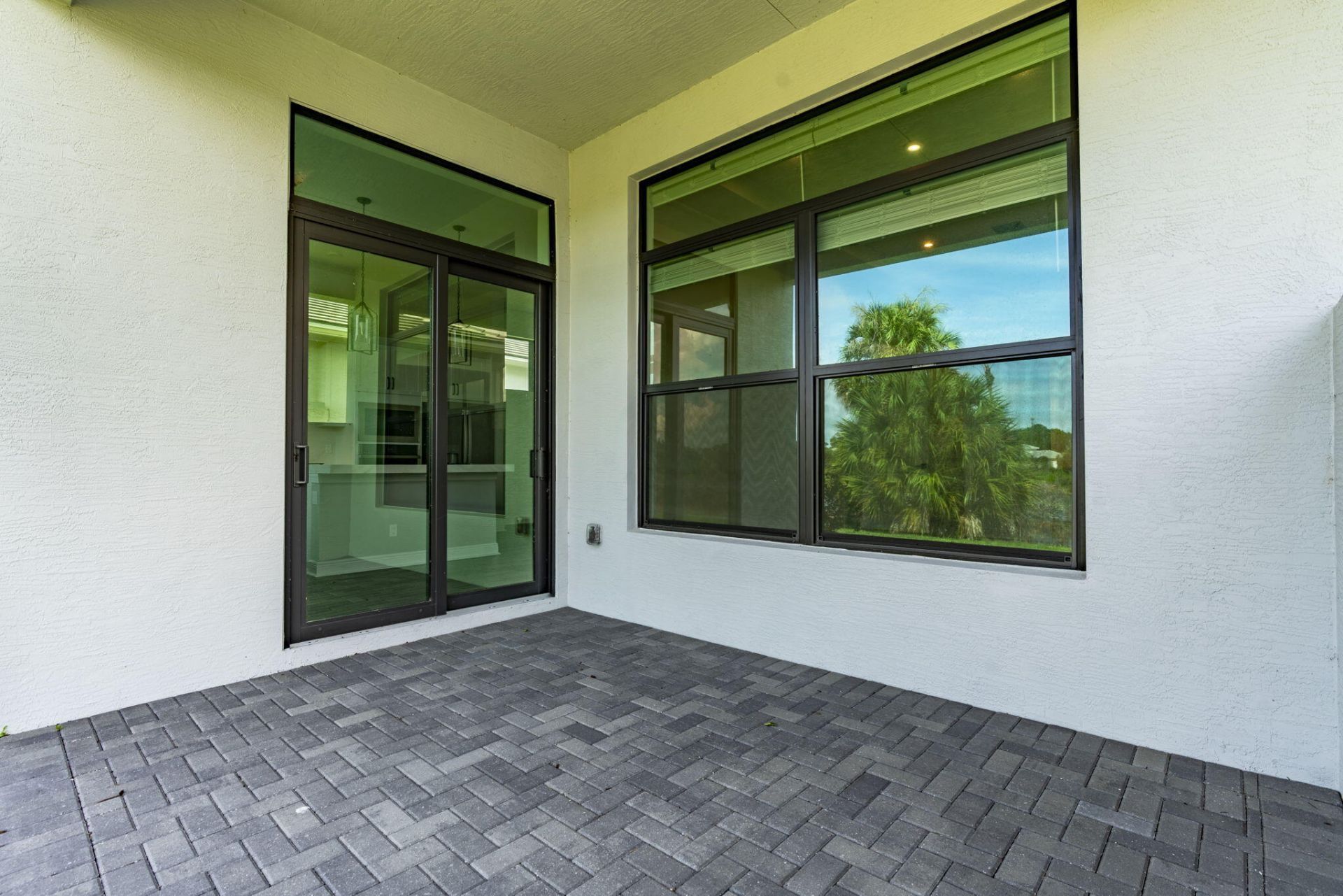 419 SE Via Sangro, Port Saint Lucie, FL 34952 Photo