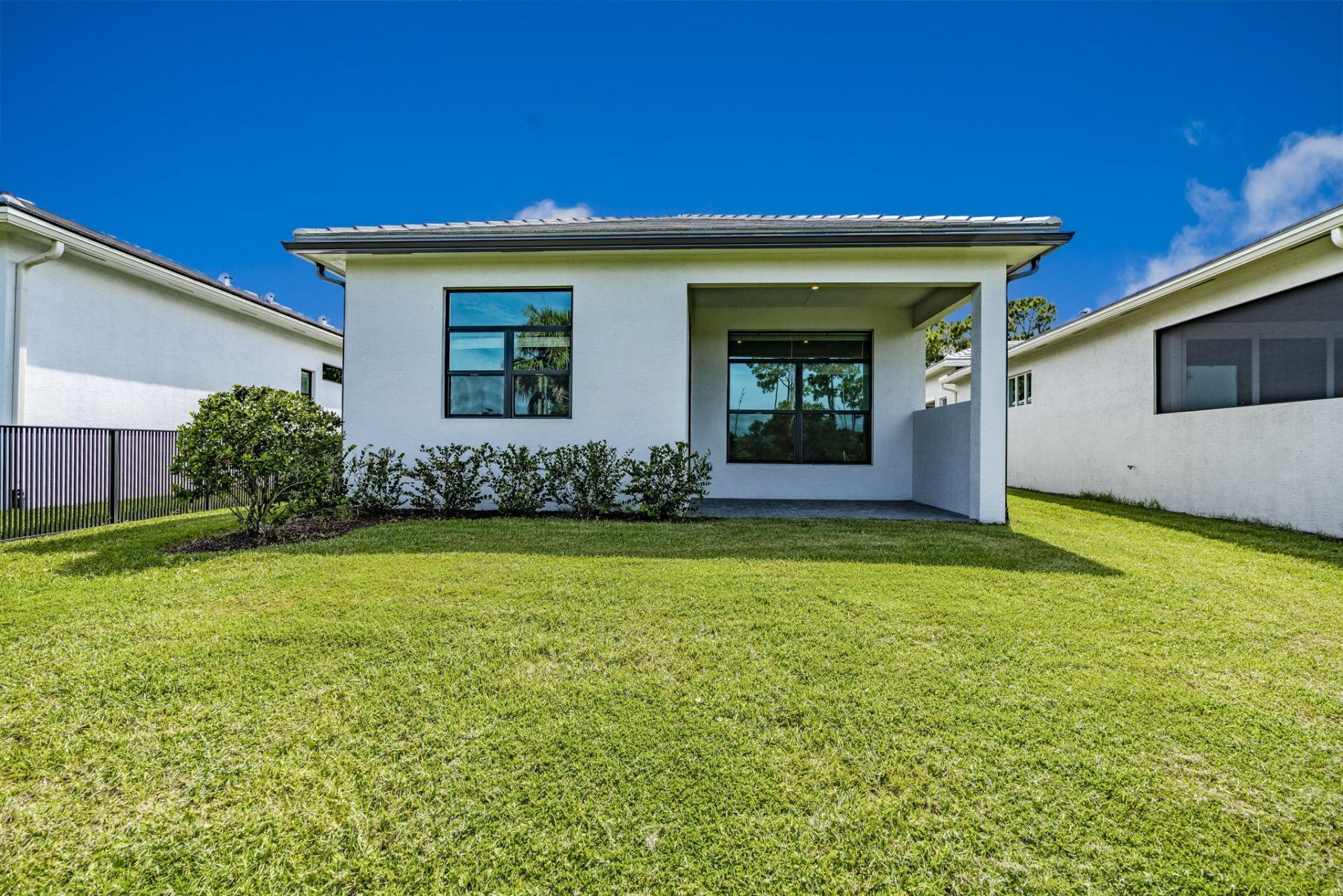 419 SE Via Sangro, Port Saint Lucie, FL 34952 Photo