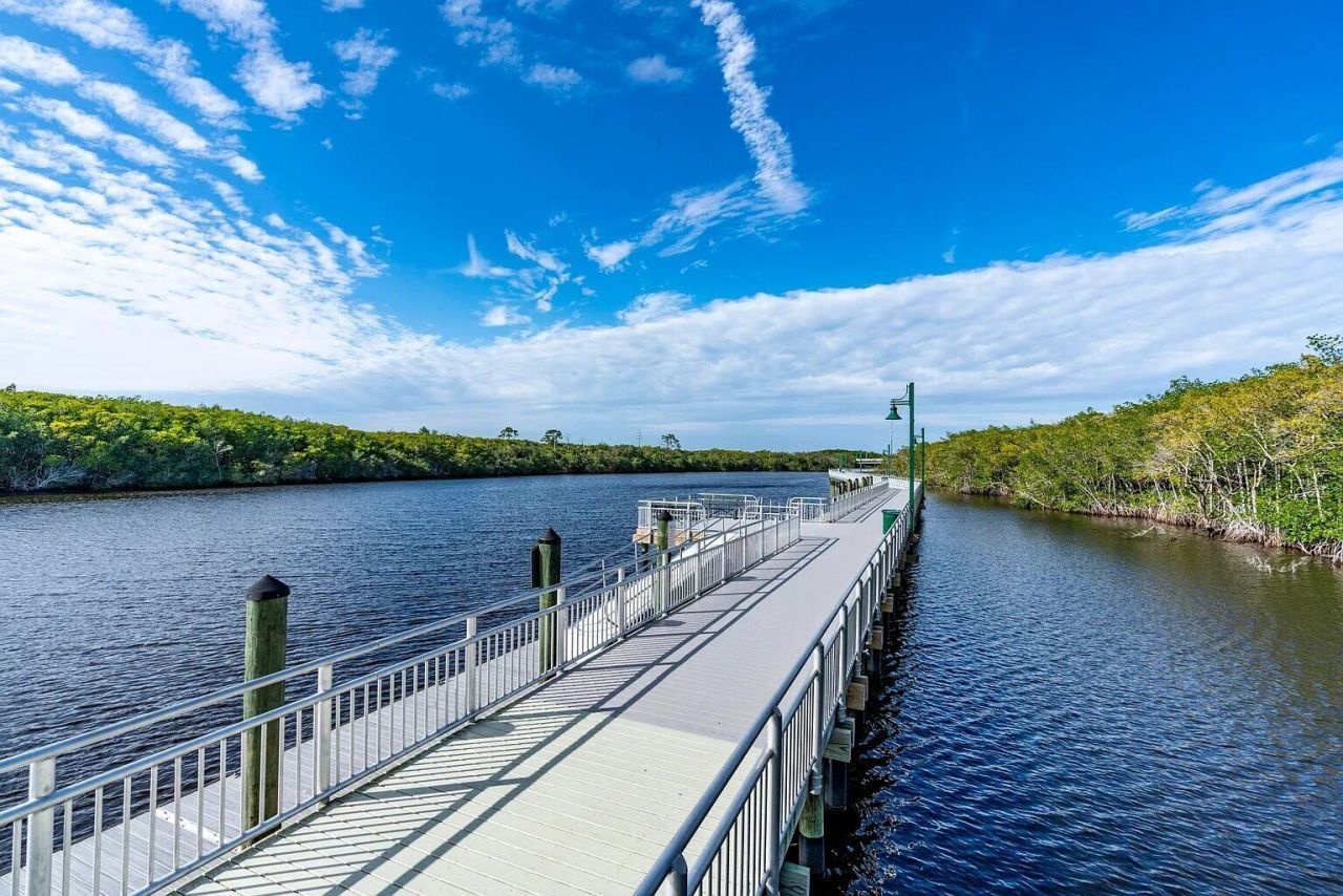 419 SE Via Sangro, Port Saint Lucie, FL 34952 Photo