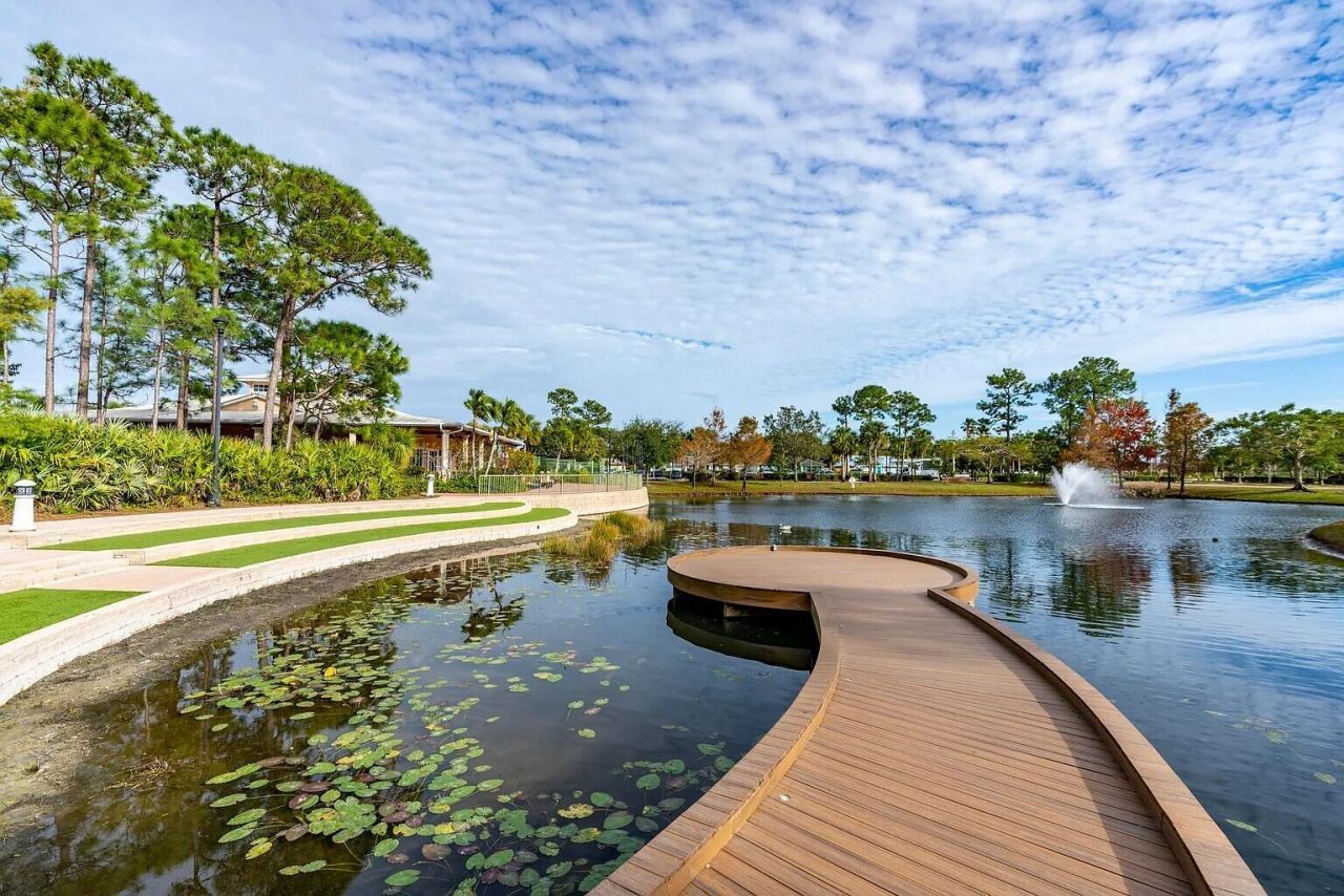 419 SE Via Sangro, Port Saint Lucie, FL 34952 Photo