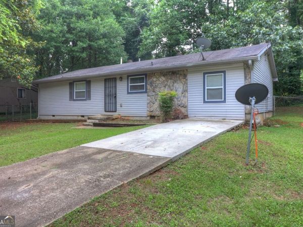 4749 Lost Colony Court, Stone Mountain, GA 30088
