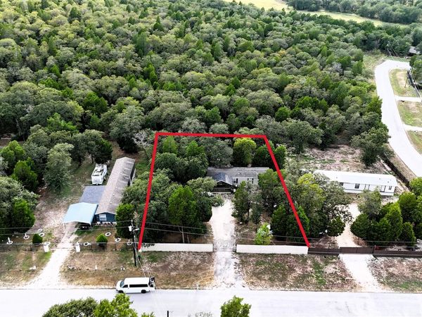 106 Camino De Agua, Elgin, TX 78621
