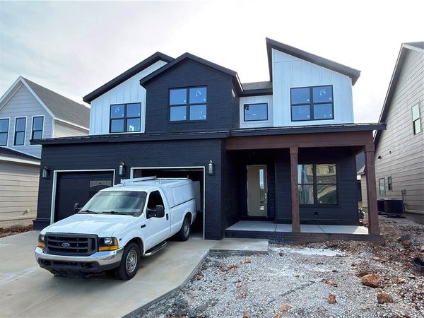 6011 S 41st Street, Rogers, AR 72758