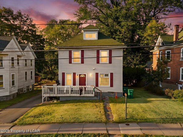 120 Ridgeway Street, East Stroudsburg, PA 18301