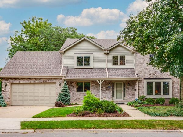 1130 New Trier Court, Wilmette, IL 60091