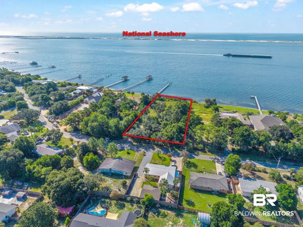 11221 Seaglade Dr, Pensacola, FL 32507