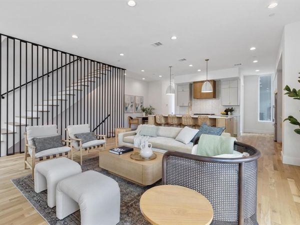 4330 Dickason Avenue , Unit 102, Dallas, TX 75219