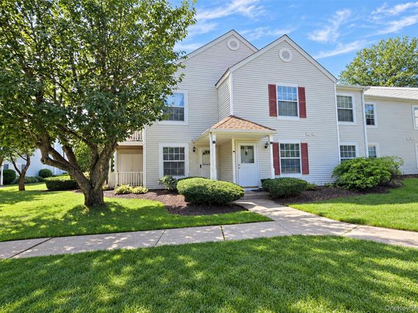 273 Fairview Circle , Middle Island, NY 11953