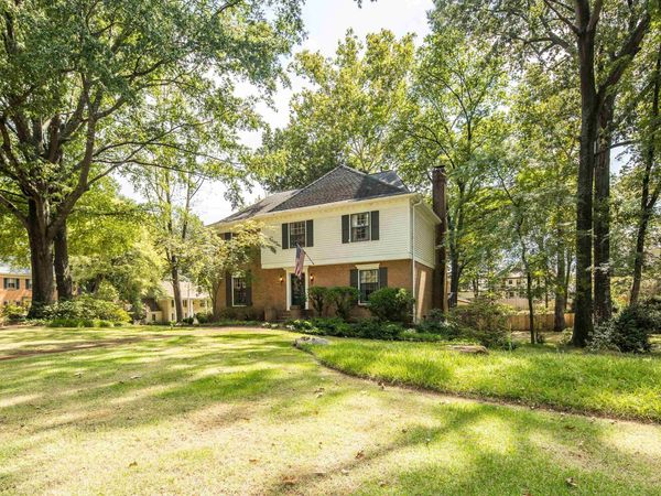 8441 SANDY BERRY CV, Germantown, TN 38138