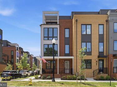 329 CALVERT AVENUE, ALEXANDRIA, VA 22301