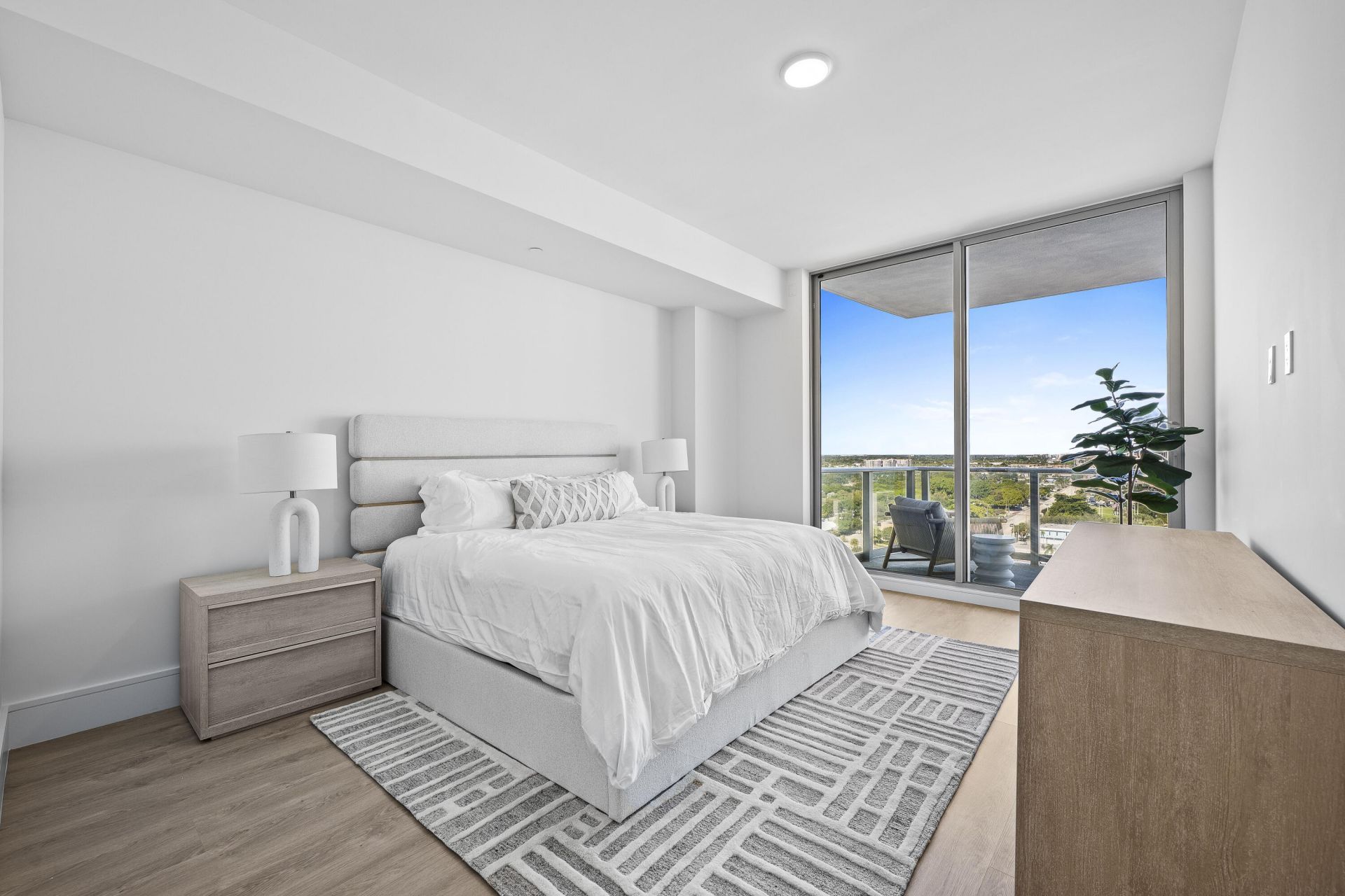 220 Lake Shore Drive, Unit 1413, Lake Park, FL 33403 Photo