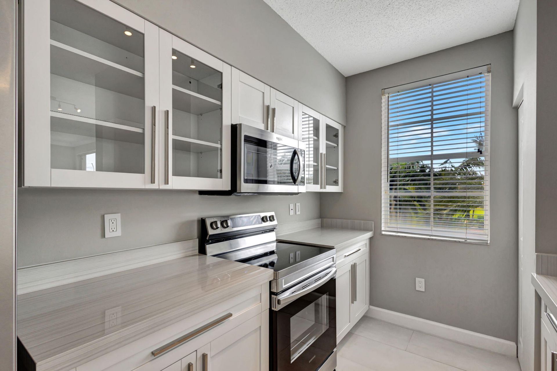 616 Clearwater Park Road, Unit 312, West Palm Beach, FL 33401 Photo