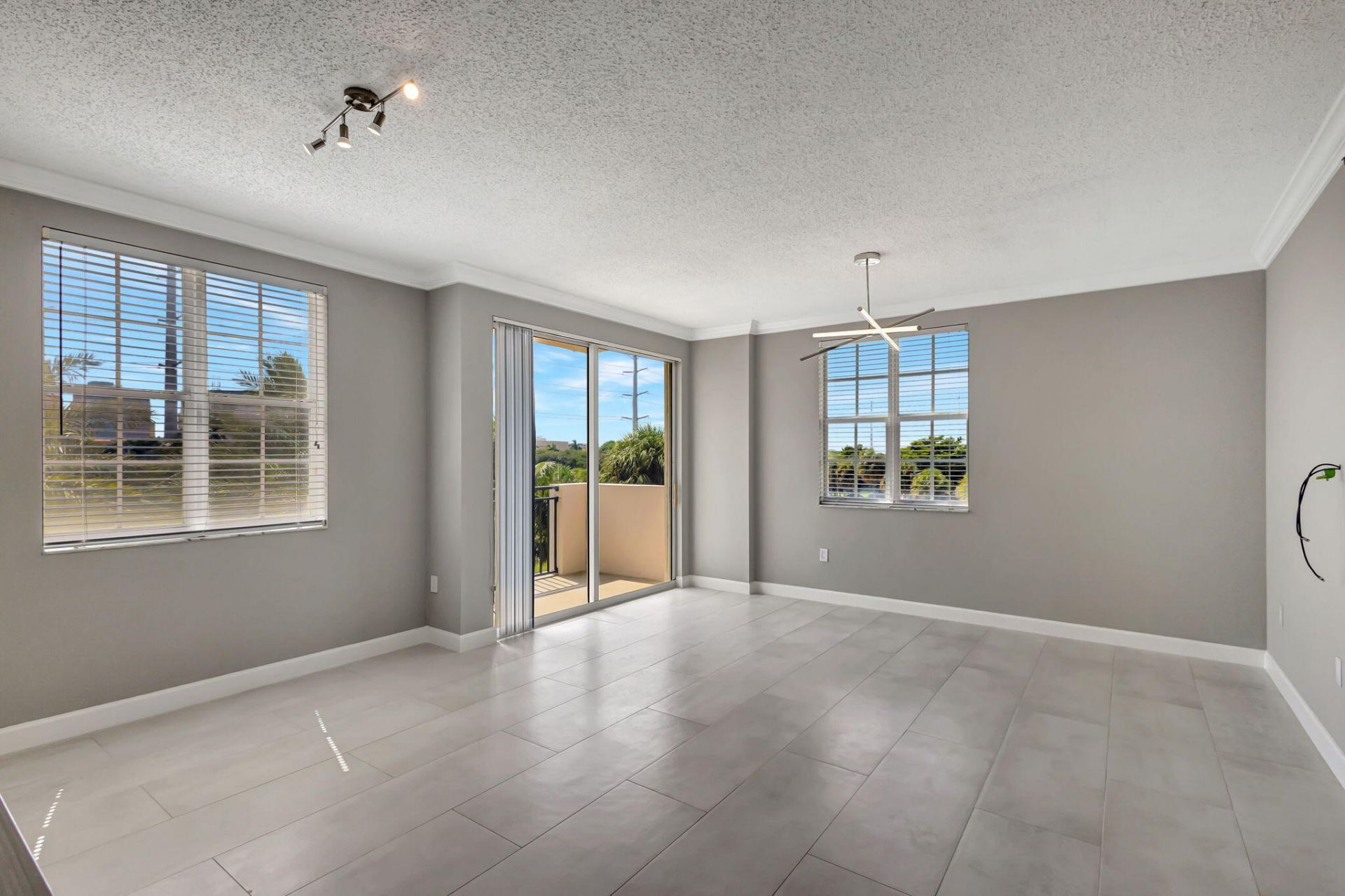 616 Clearwater Park Road, Unit 312, West Palm Beach, FL 33401 Photo