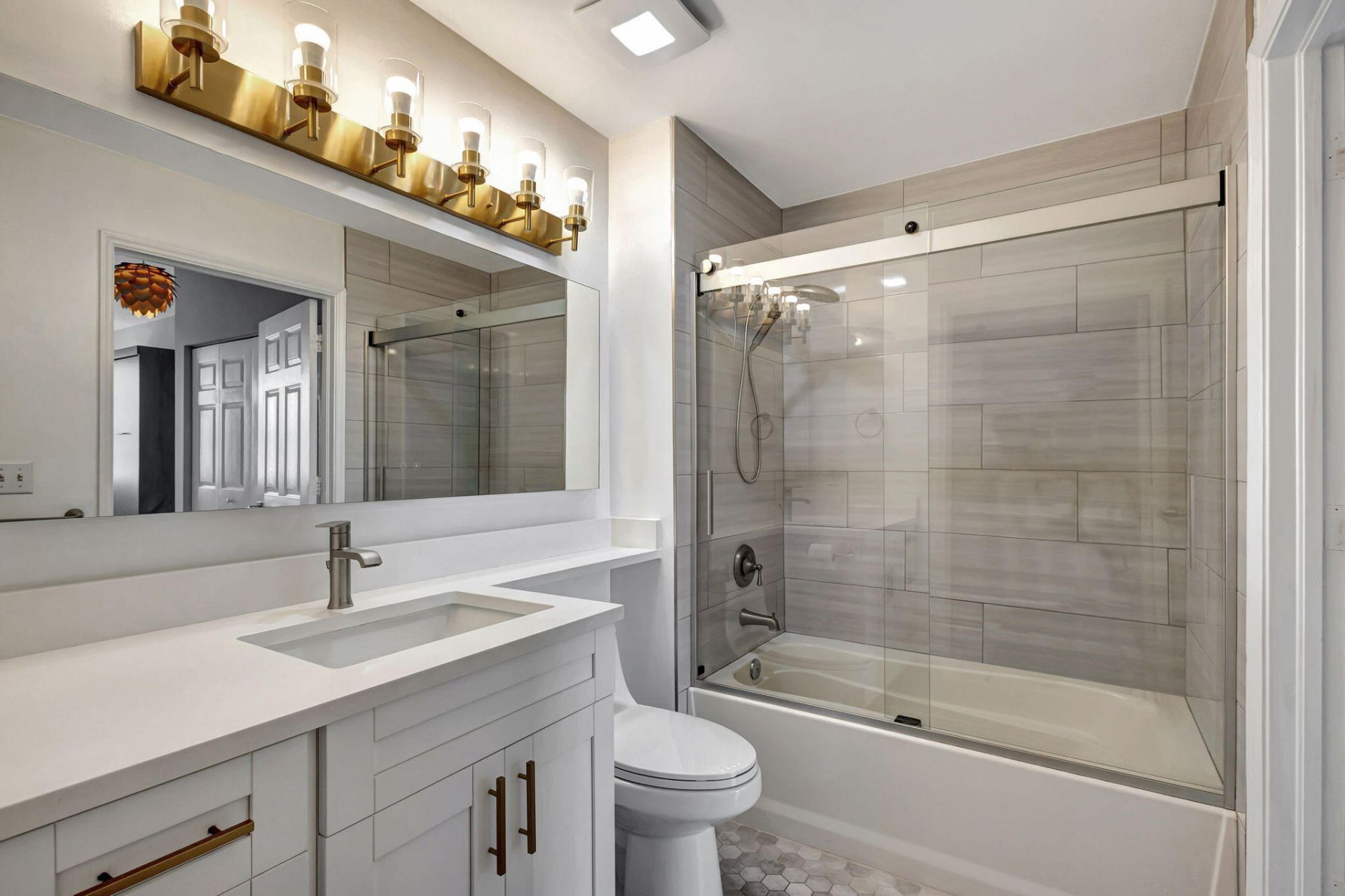 616 Clearwater Park Road, Unit 312, West Palm Beach, FL 33401 Photo