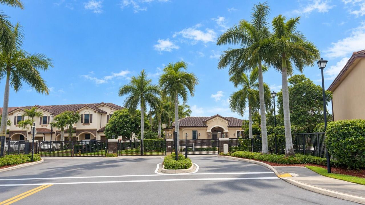 5454 NW 27th Street, Margate, FL 33063 Photo