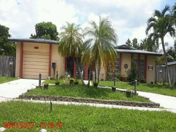 6573 SW 8TH Court, North Lauderdale, FL 33068