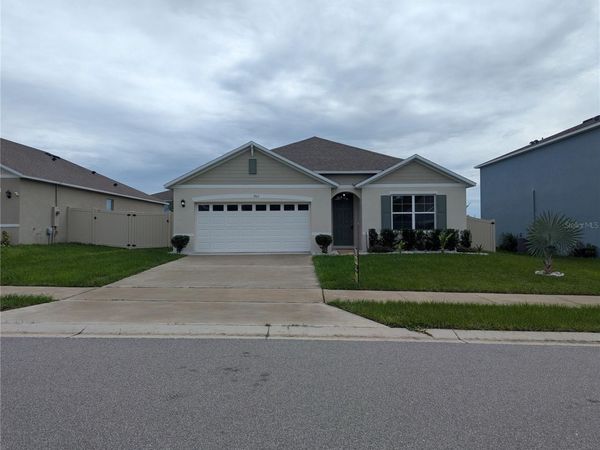 1903 HENIN CIRCLE, TAVARES, FL 32778