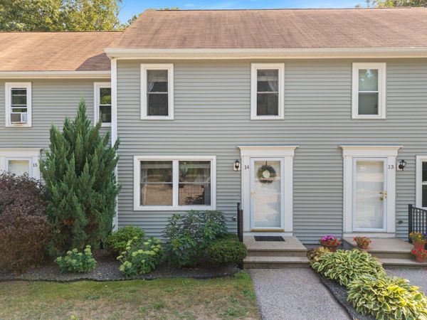 60 Brown Street, Unit 14, Kennebunk, ME 04043
